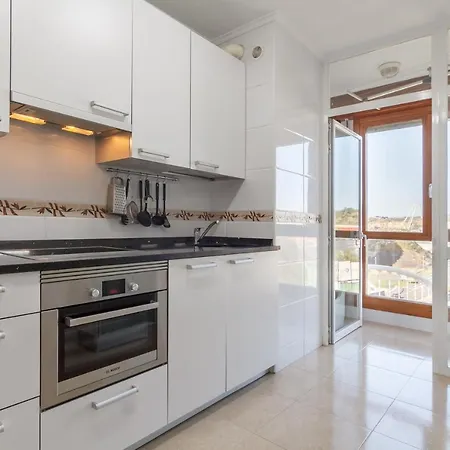Apartamento Amplio y Luminoso sobre la Ría de Barakaldo