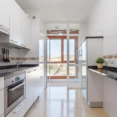 Lejlighed Amplio Y Luminoso Sobre La Ria De Barakaldo